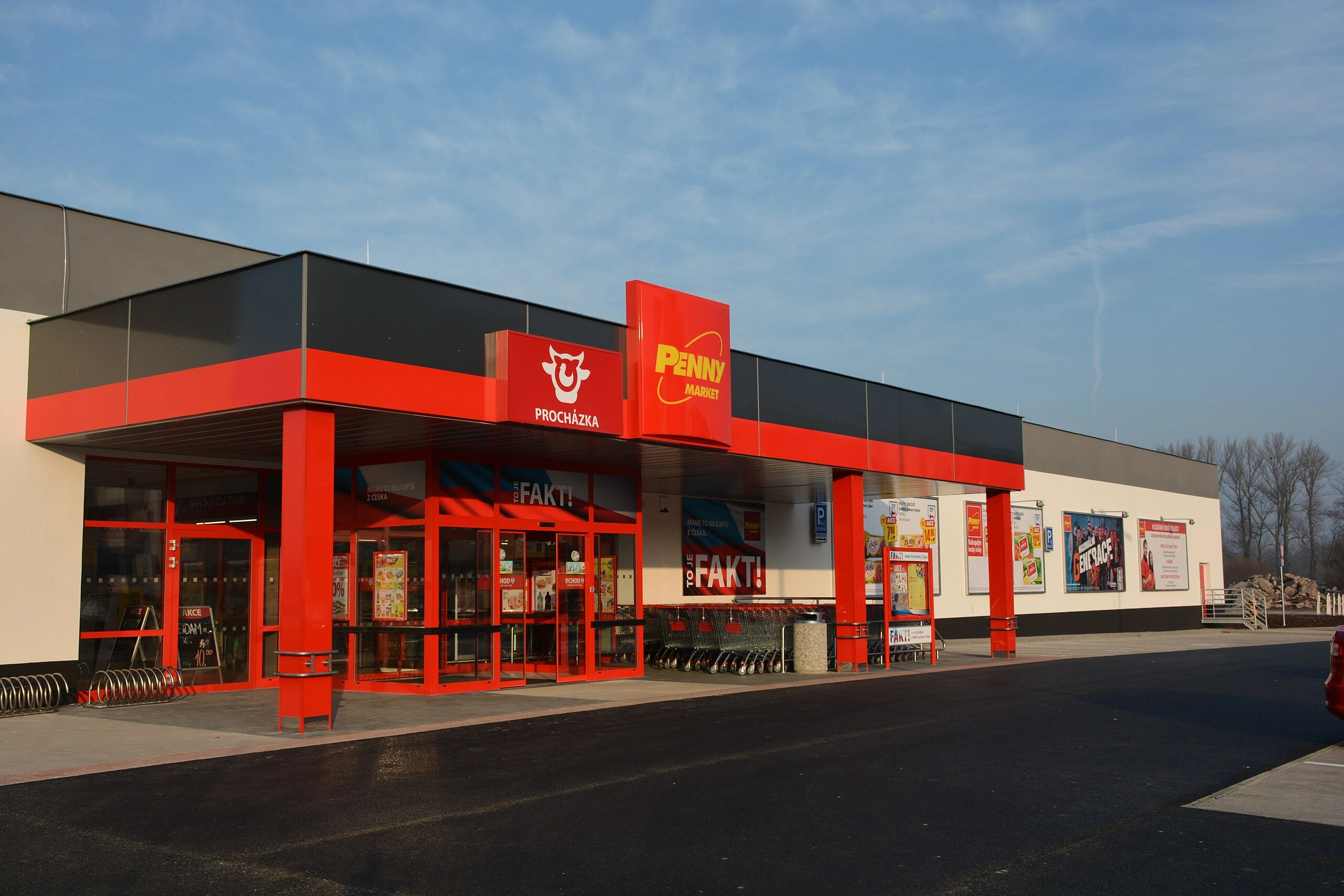 PENNY zavádí novinku: Kdo chce slevu, neměl by si nechat ujít nový věrnostní program