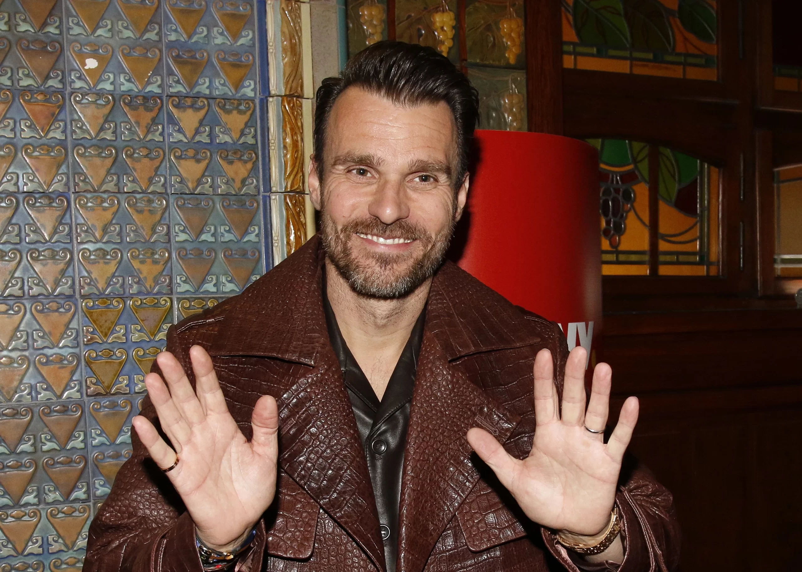 Slova plná bolesti: Leoš Mareš v Ranní show promluvil o Patrikovi Hezuckém, neobešlo se to bez slz