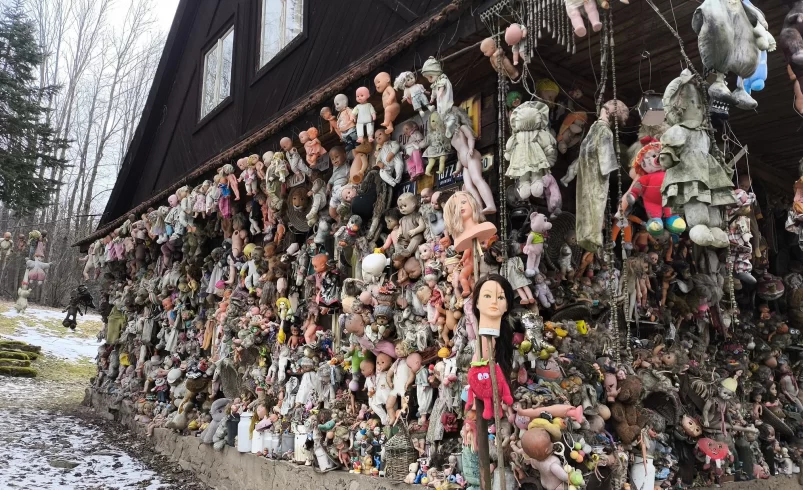 Tohle místo v Česku nahání hrůzu i těm nejotrlejším. Lidé od domu oběšených panenek raději prchají pryč