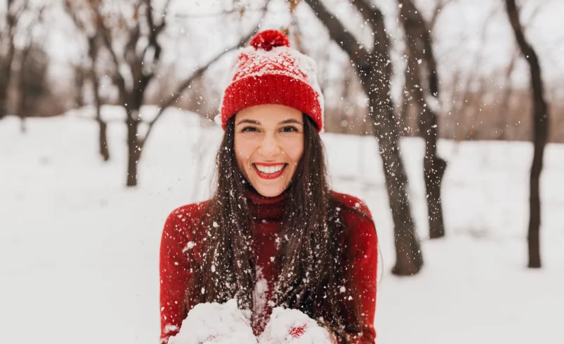 Je to tady. Česko zasype sníh, meteorologové hlásí prudké změny počasí i v nížinách