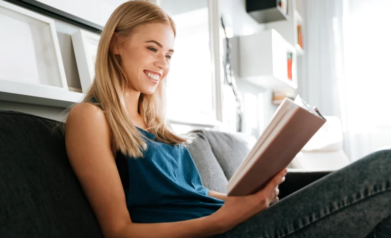 Nejlepší knihy roku 2025: Uděláte s nimi radost sobě i svým blízkým pod stromečkem