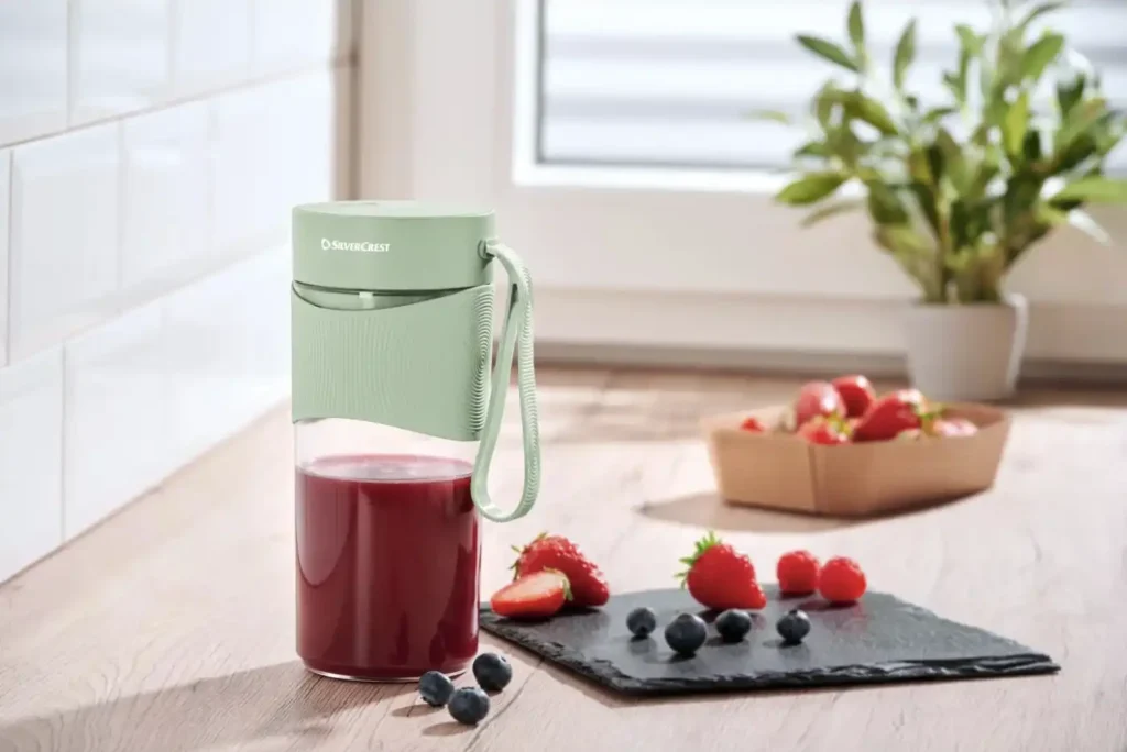 Přenosný mini mixér